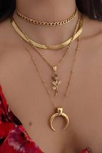 Load image into Gallery viewer, Slick Snake Chain Necklace
